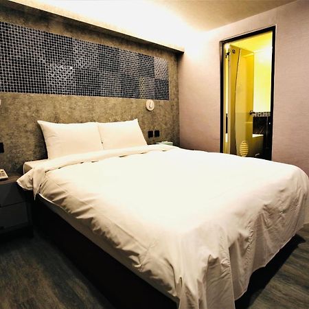 Golden Home Hotel Тайпей Екстериор снимка