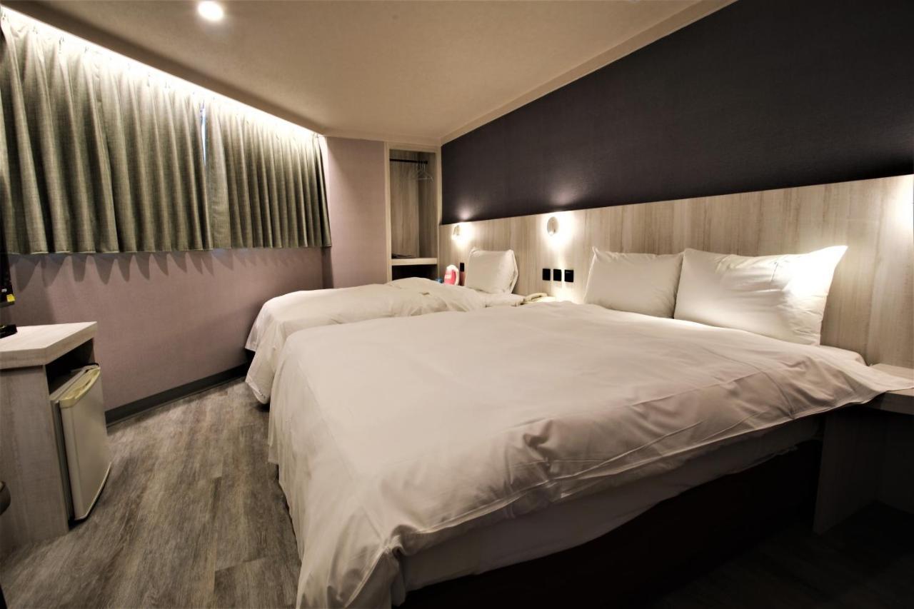 Golden Home Hotel Тайпей Екстериор снимка