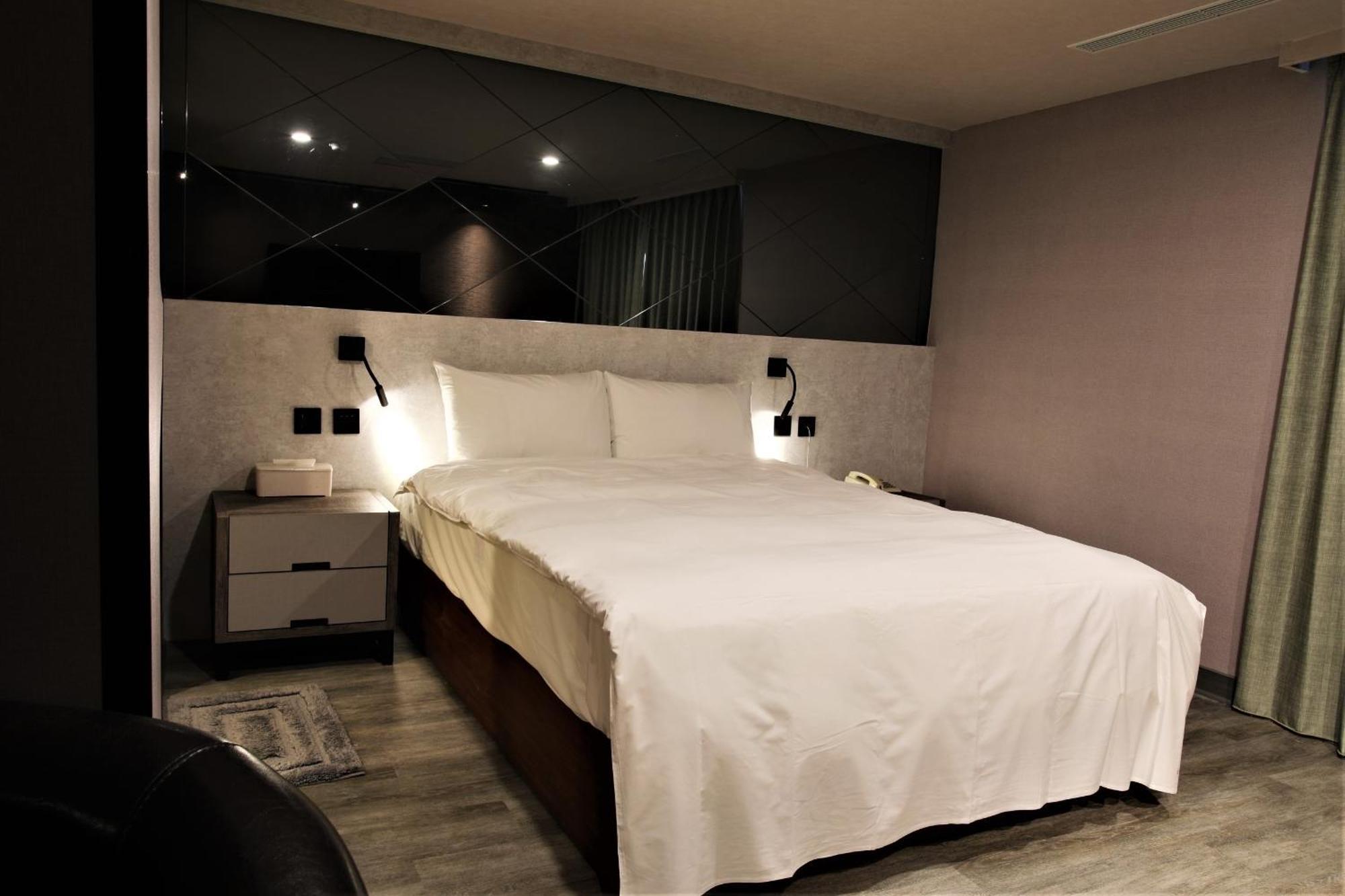 Golden Home Hotel Тайпей Екстериор снимка