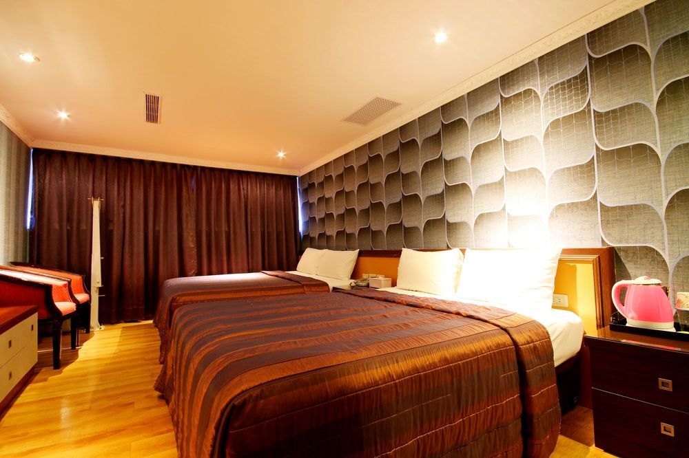 Golden Home Hotel Тайпей Екстериор снимка