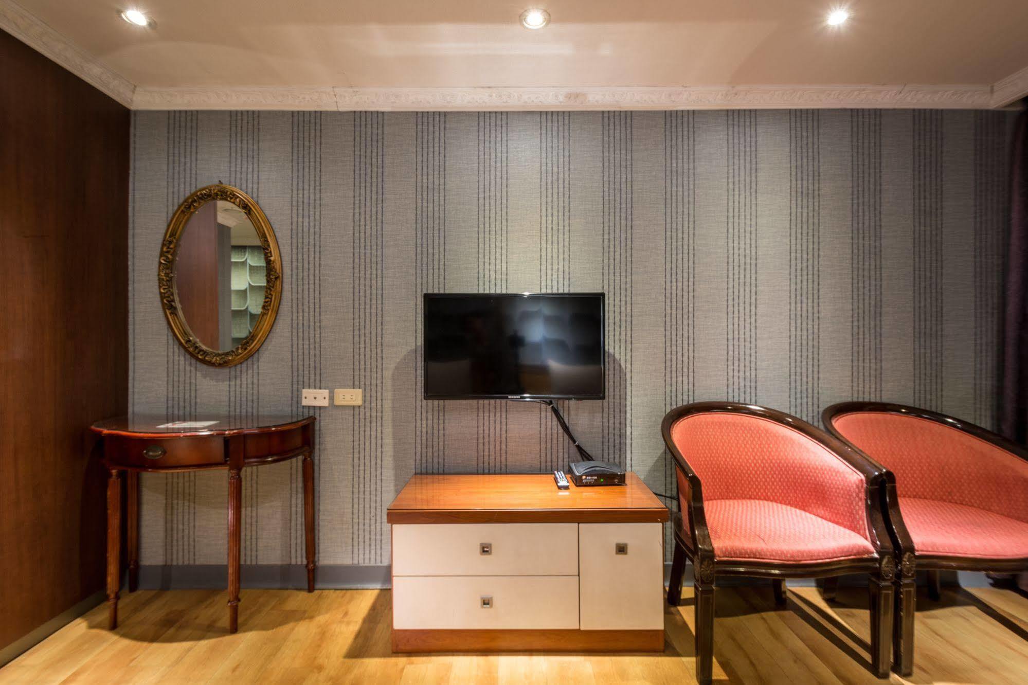 Golden Home Hotel Тайпей Екстериор снимка