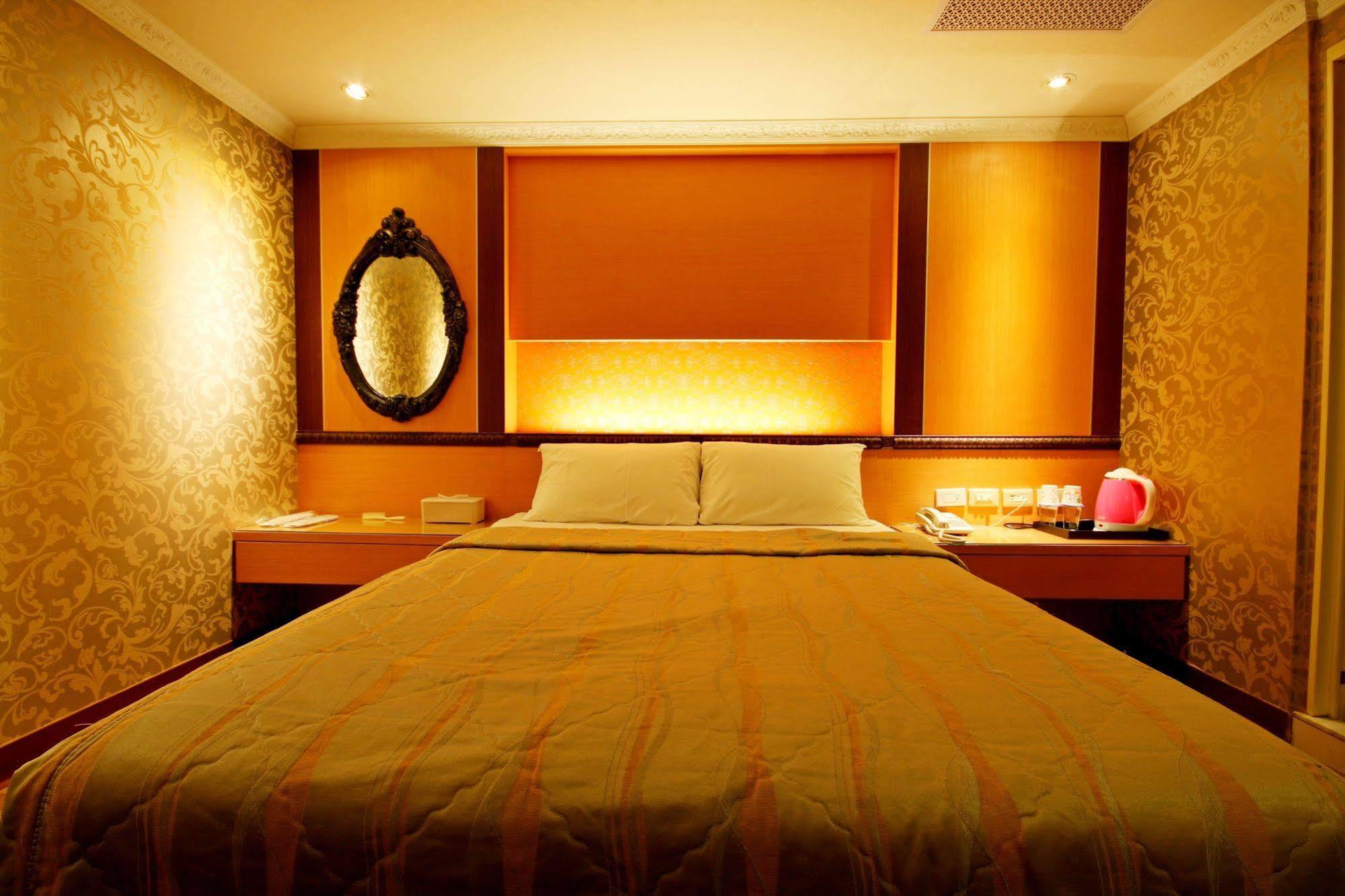 Golden Home Hotel Тайпей Екстериор снимка
